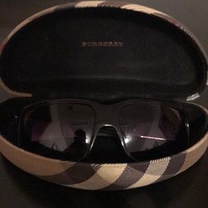 Burberry Sunglasses black with silver temples